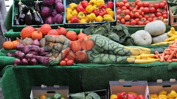 Amazingly Camouflaged Models in London