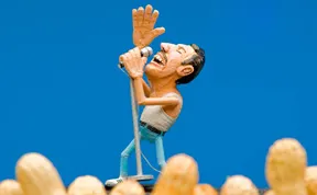 27 Famous People Made From Peanuts