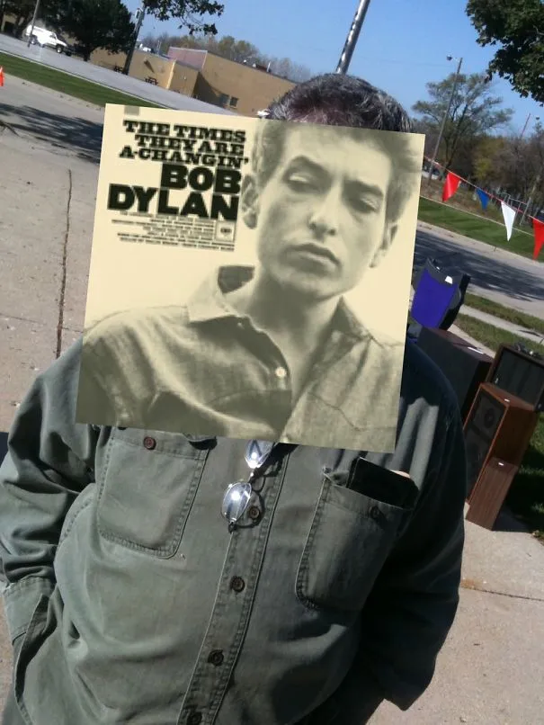 Sleevefacing... What To Do When Your Vinyl Is Stacked Up At Home (or If You Don't Own Any).
