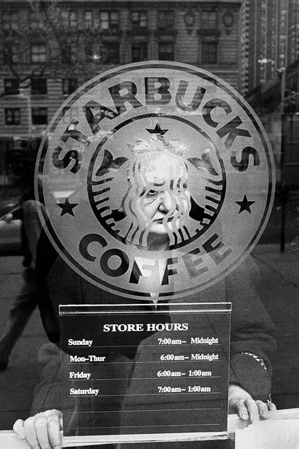 Former Taxi Driver's Raw Photographs Of New York City Over The Past Three Decades