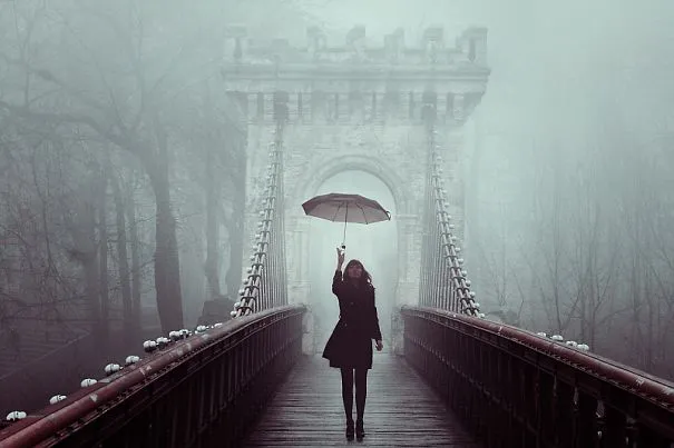 25 Photos Of Women And Nature