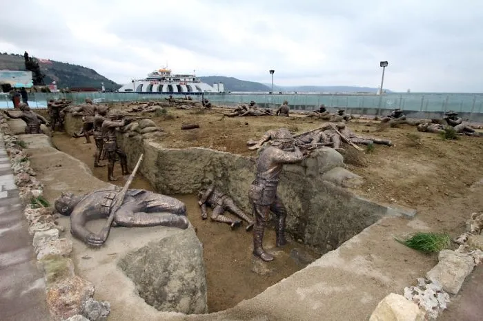 Eceabat, Turkey, A Scene From The Worl War With Real-size Statues