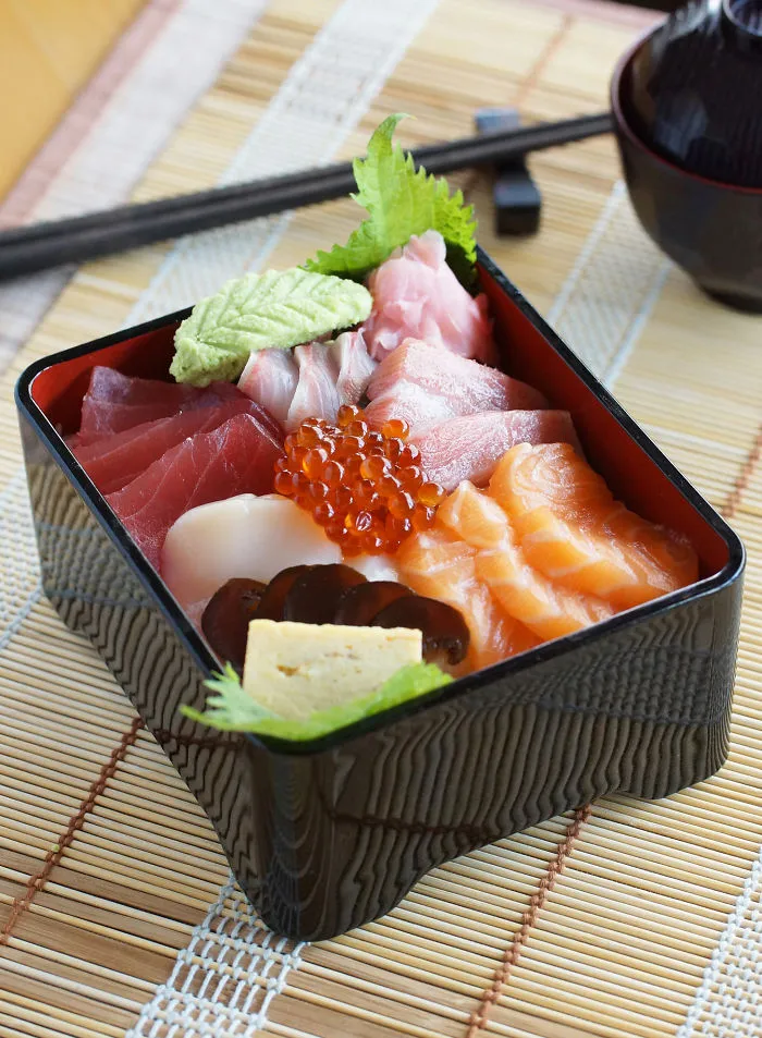 Chirashi Sushi