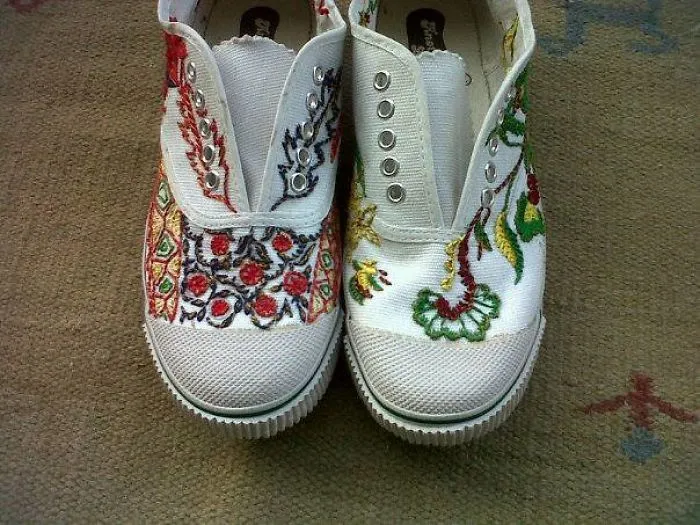 Hand Embroidery On Canvas Shoe.