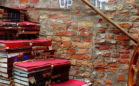 Post The Most Beautiful Steps From Around The World