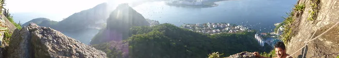 Ecuatoriano Escalando El Pao Do Azucar - Rio De Janeiro