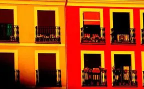 Code Red: Post Best Photos Where Red Color Dominates
