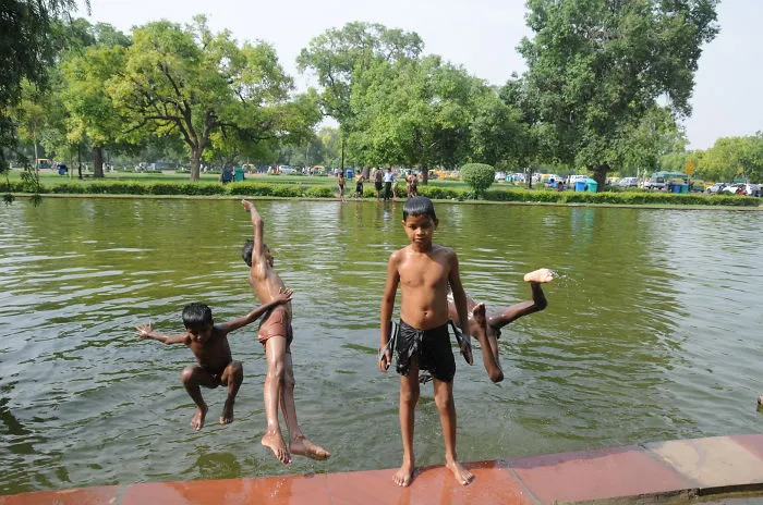 Chill Out At Hot Day -india