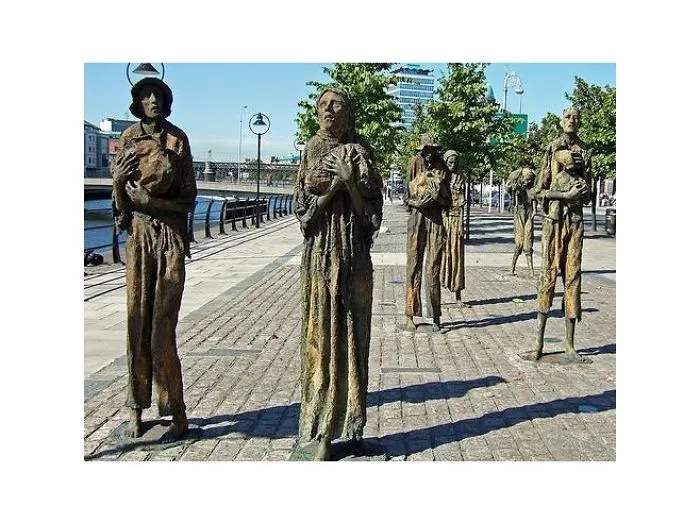 Great Famine Ireland....on The Docks