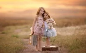 Beautiful Ukrainian Creates Whimsical Children's Portraits