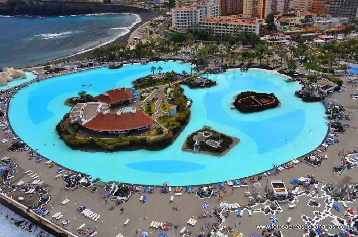 Piscinas Lago Martinanez. Tenerife (españa)