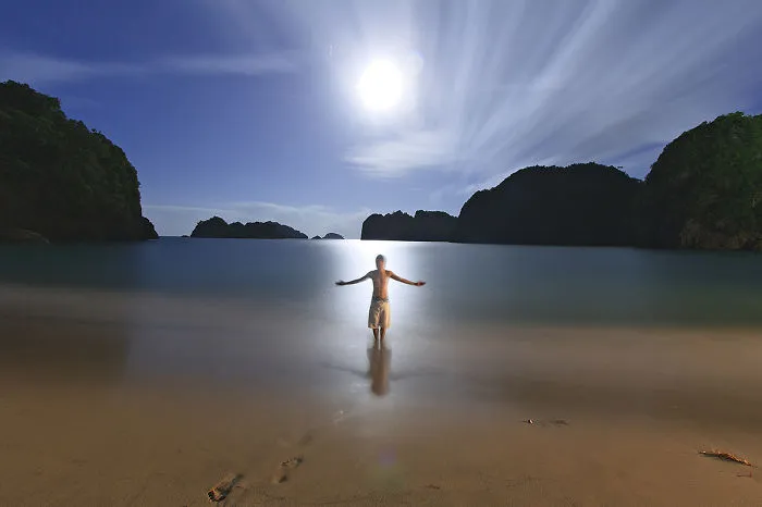 Moonrise Over Caramoan
