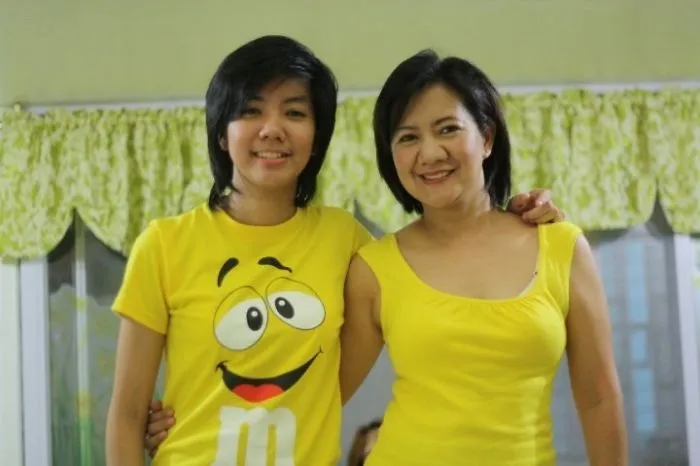 Yellow Belles!