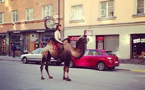 25 People That Might Be The Biggest Hipsters Ever