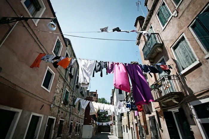 Venetian Clothelines...
