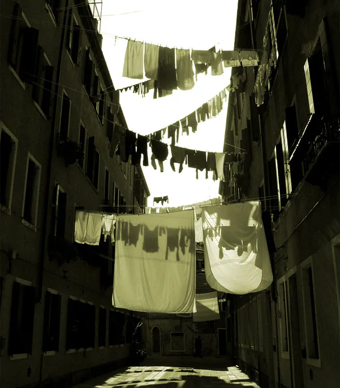 Share Your Amazing Clotheline Images Of The World!