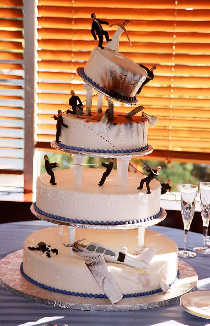 James Bond Cake