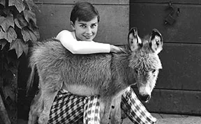 Rare Photos Of Audrey Hepburn That Capture Her Iconic Charm
