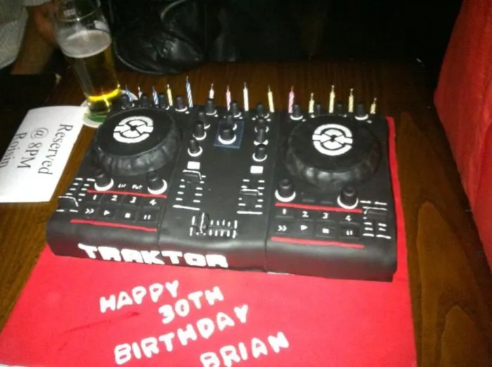 Dj Decks- Get The Party Pumping