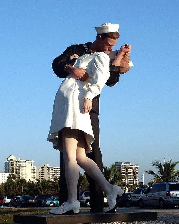 Unconditional Surrenderer,in San Diego Ca By Seward Johnson