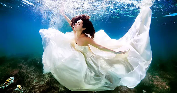 Mermaid Brides: I'm Breaking The Rules Of Traditional Posing And Bringing My Brides Underwater!