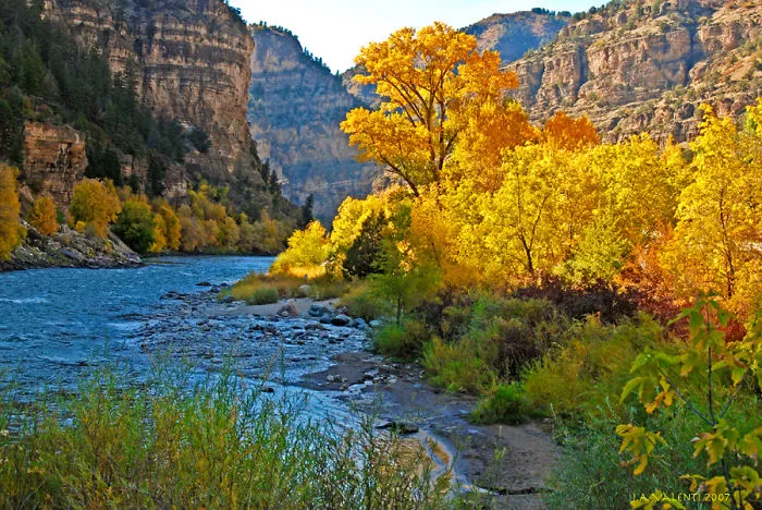 Grizzly Creek Rest Stop, Glenwood Canyon, Colorado