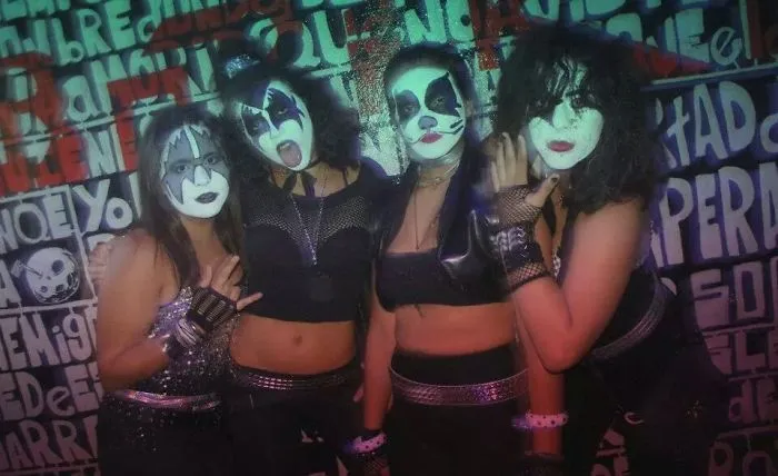 Kiss