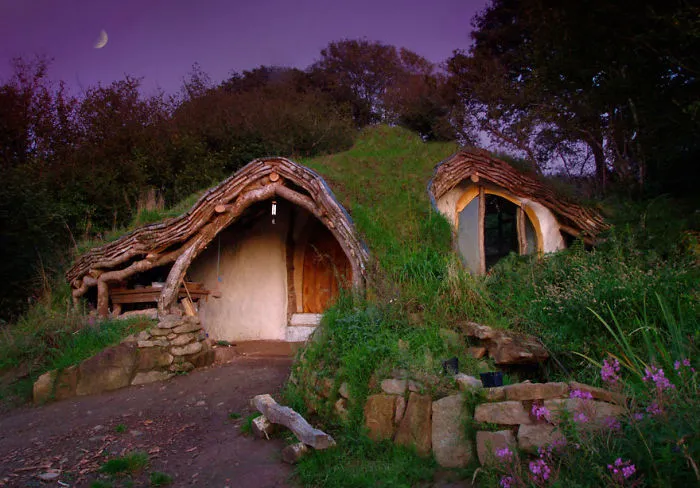 Hobbit House, Wales