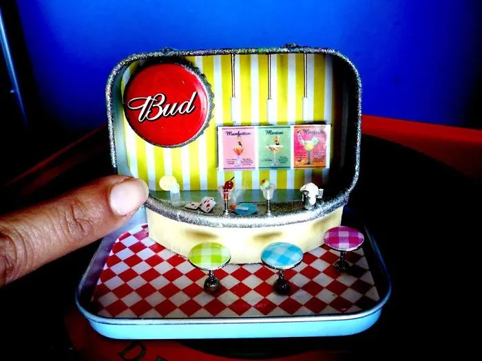 Pocket Pin Up Bar