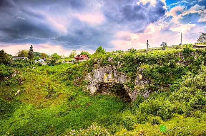 God's Bridge (natural Bridge), Ponoarele, Romania