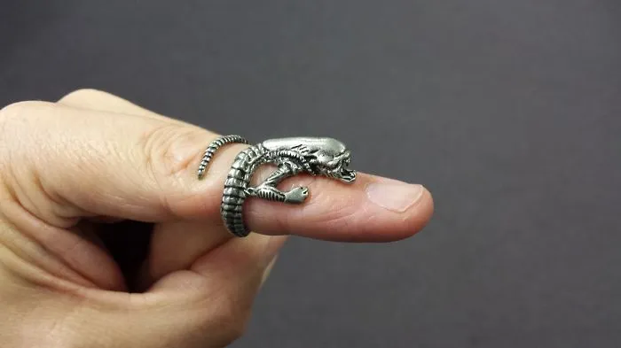 Gothic Alien Avp Roar Ring