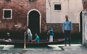 Vanishing Acts: A Series Of Gifs Depicting My Sense Of Insecurity