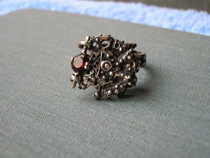 Silver Ring "gravizapa"