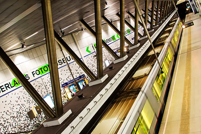 Metrostation Wilhelminaplein