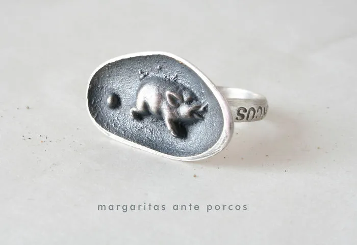 Margaritas Ante Porcos- Ring By Nikolai Balabin