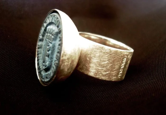 Stamp Ring