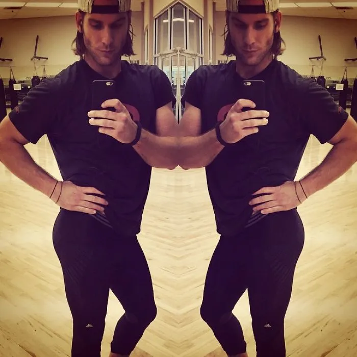 The Photoshopped Gym Selfie Shot