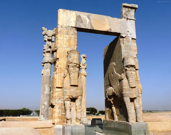 Other Place Of Shiraz: Persepolis(takhte Jamshid-parse)- Nation Gate(2500 Bc)