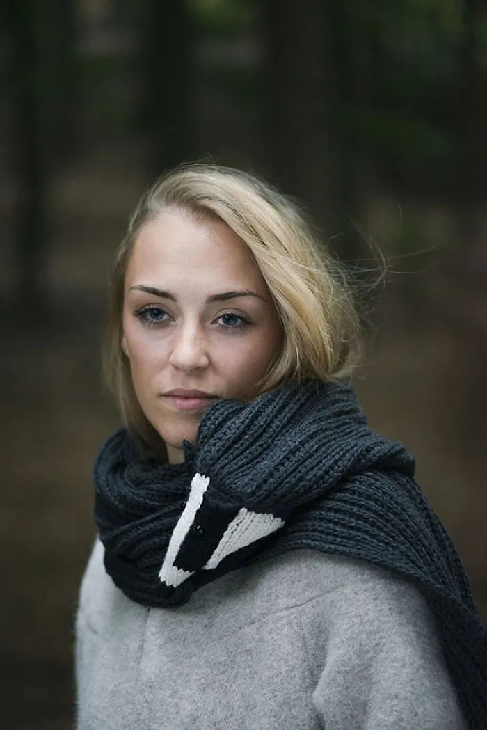 Badger Scarf