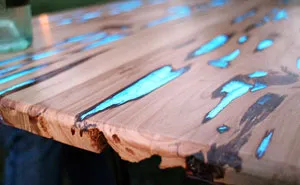 Guy Shows How To Make Glow-In-The-Dark Table With Photoluminescent Resin 