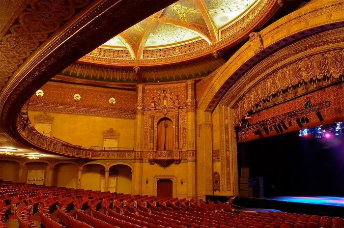 The Historic Warnors Theatre - Fresno Ca