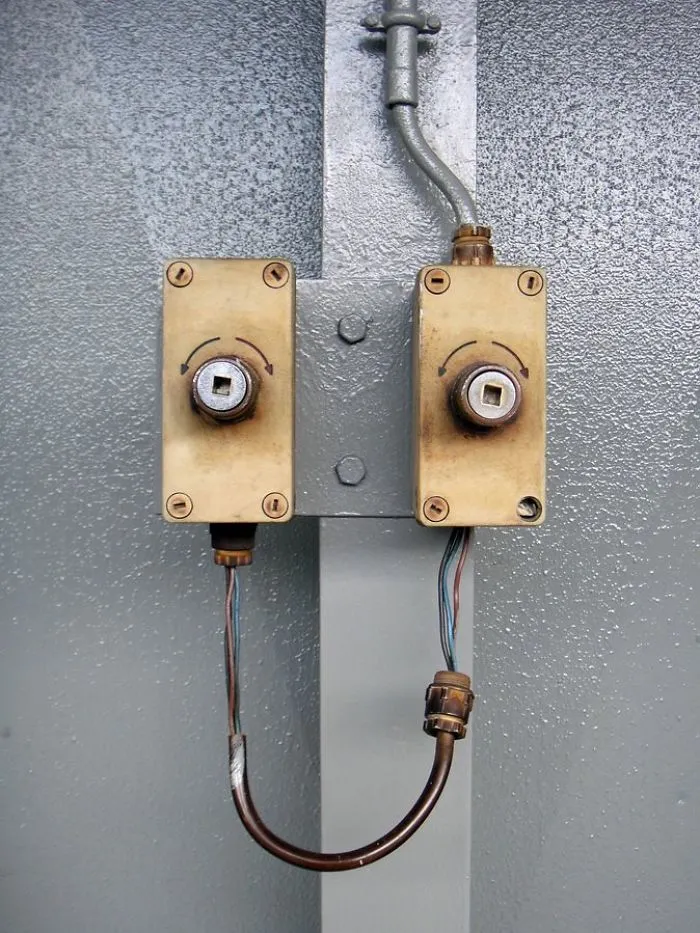 Happy Wires