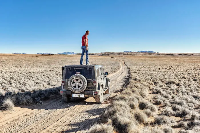No Convoy, No Support Trucks, Jus't One Jeep And Two Travellers. Namibia. Till Cape Town 2000ml