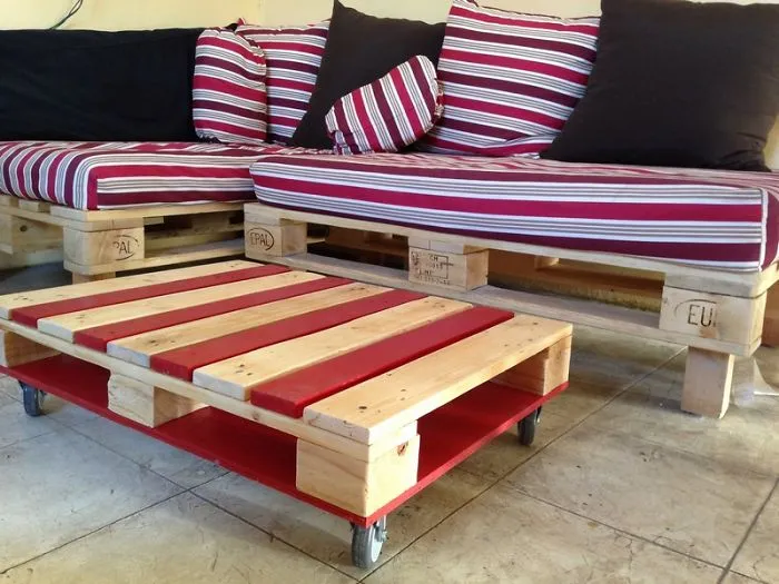 Coffee Table With Weels