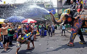109 Of The Craziest Festivals Around The World That Bring People Together