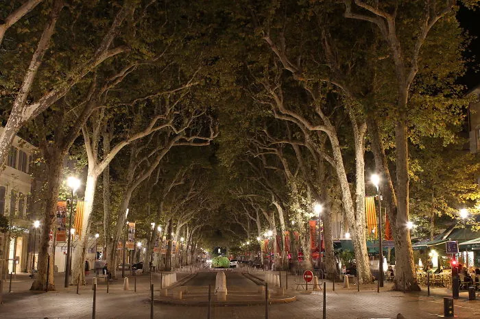 Cours Mirabeau, Aix-en-provence, France