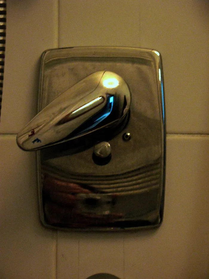 Surprised Bathtub Faucet