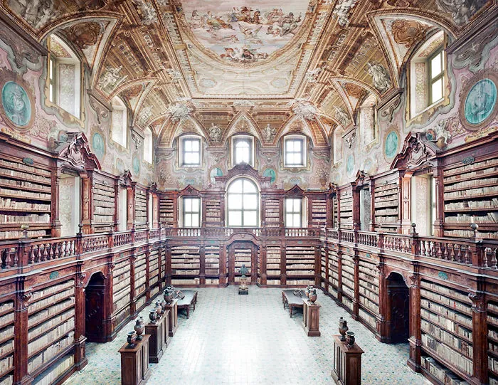 Girolamini's Library (naples, Italy)