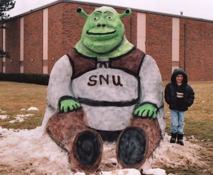 Shrek. Sculptor: Rex Henck