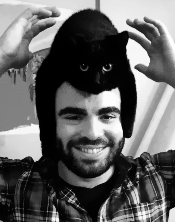 People Wearing Cats As Hats Is The Cutest Trend Right Now